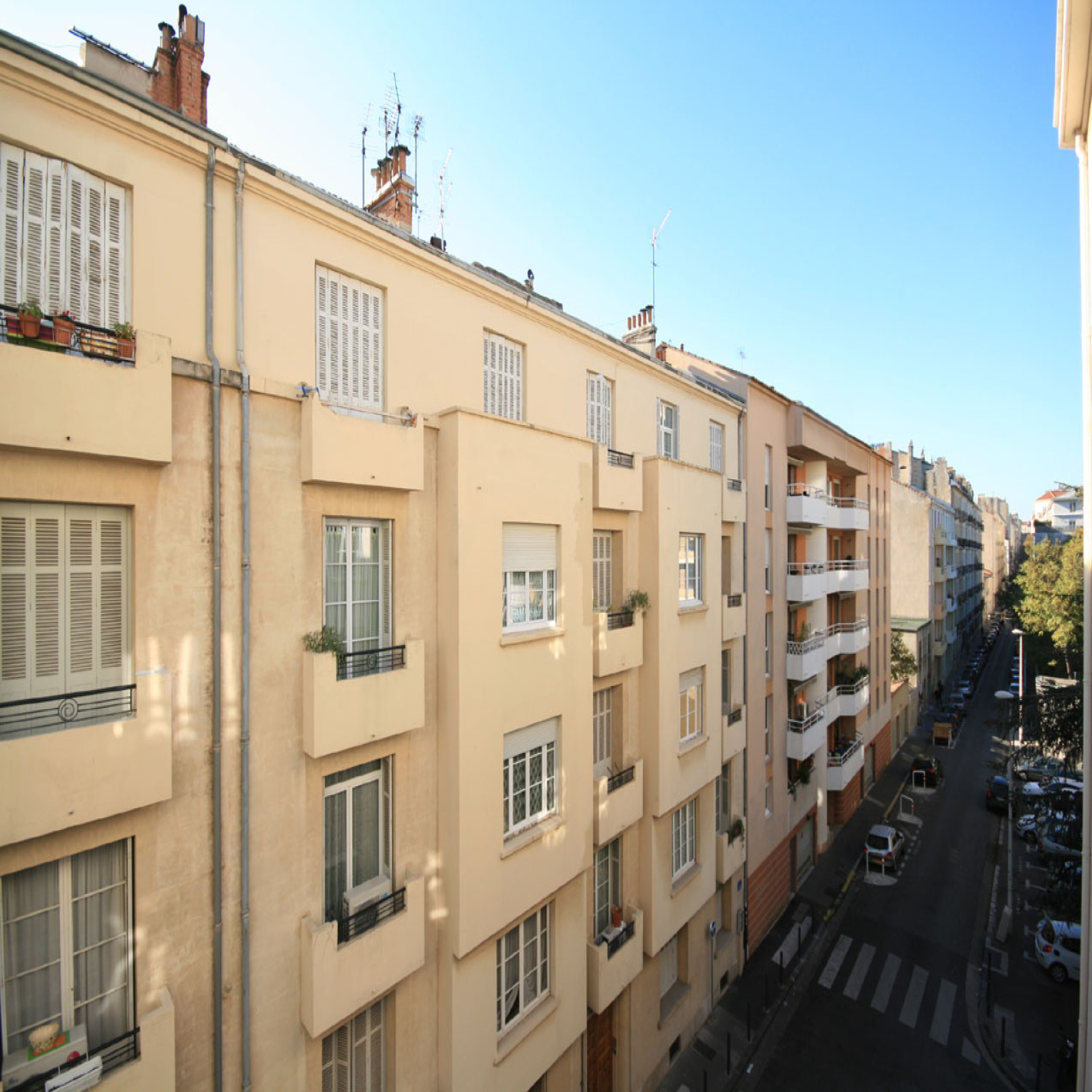location Marseille 5ème CAMAS / SEBASTOPOL T2 de 45m² en étage élevé au